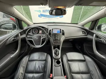 Opel Astra Gen-J-2009-2018