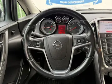 Opel Astra Gen-J-2009-2018