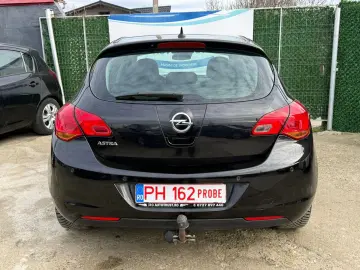 Opel Astra Gen-J-2009-2018