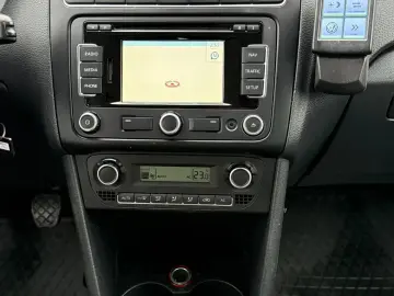 Volkswagen Polo Gen-V-2009-2017