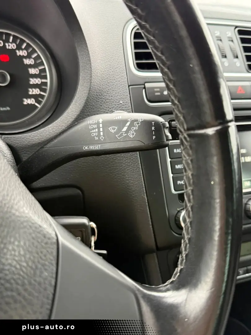 Volkswagen Polo Gen-V-2009-2017