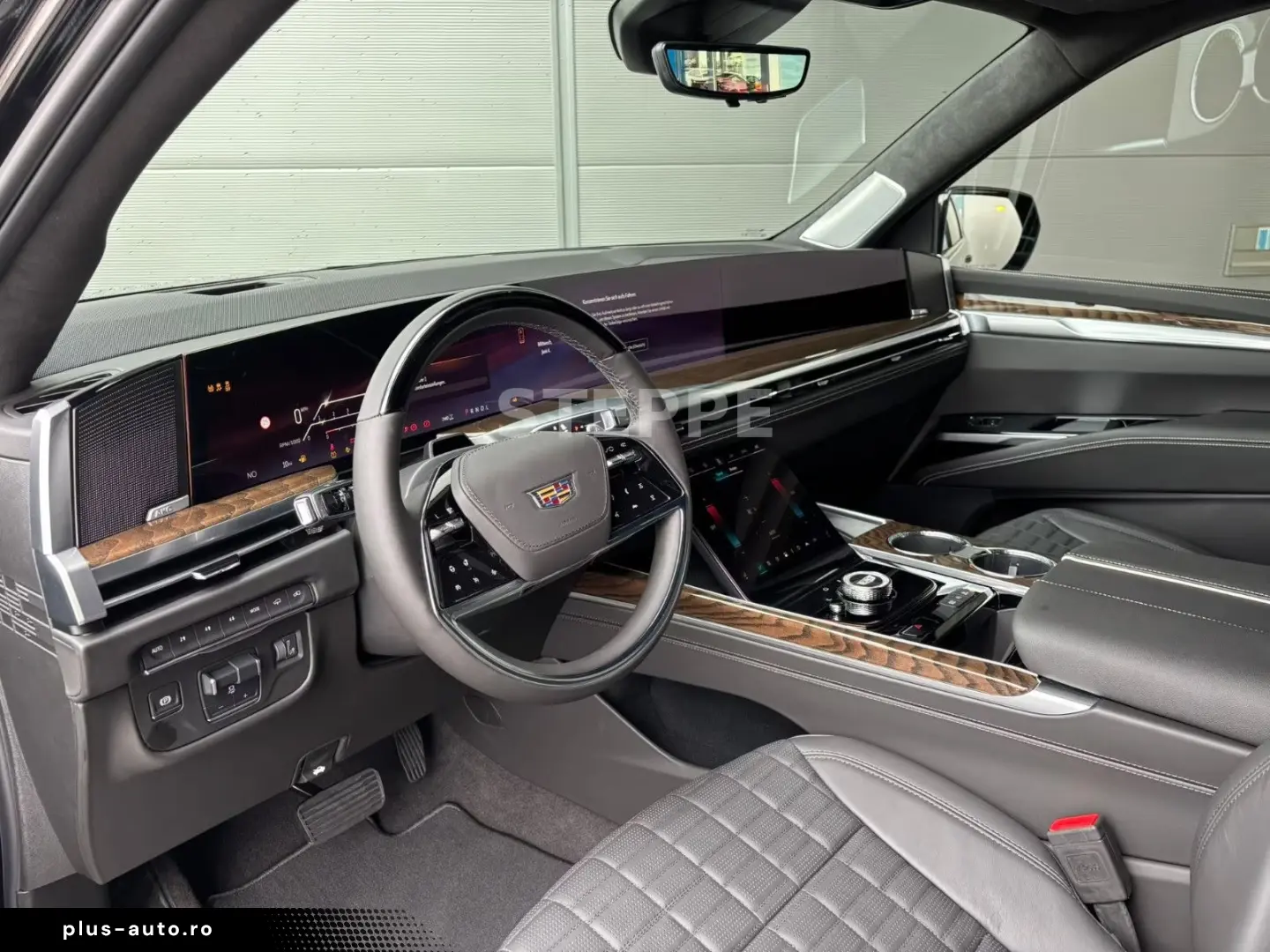 Cadillac Escalade FACELIFT MY26 6.2 V8 ESV Sport Platinum