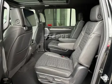 Cadillac Escalade FACELIFT MY26 6.2 V8 ESV Sport Platinum