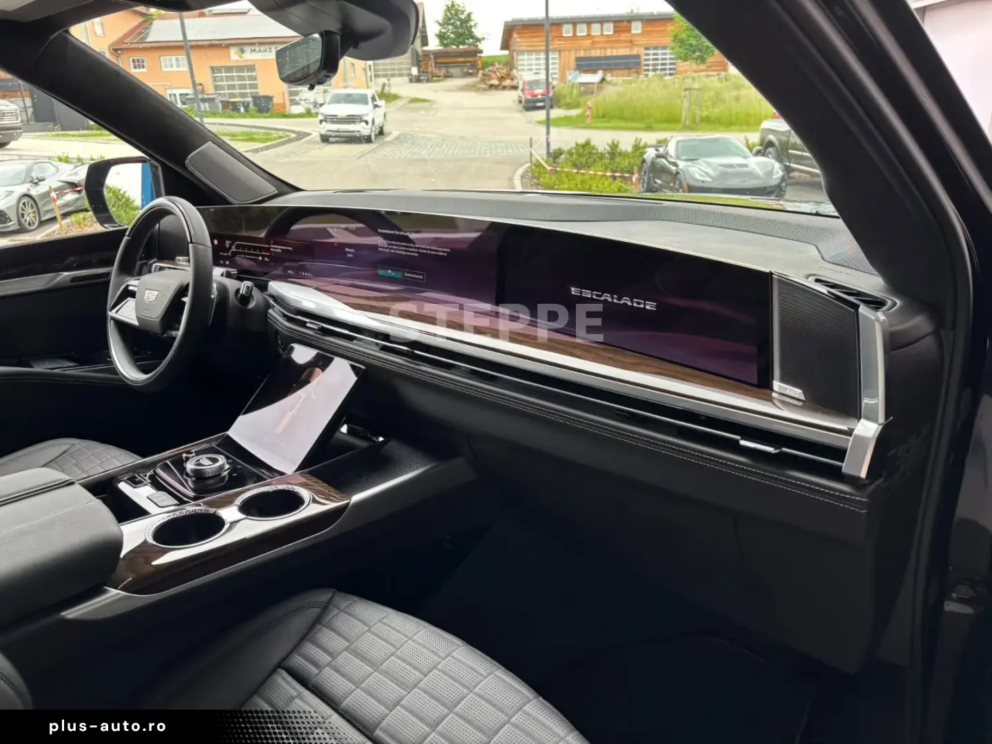 Cadillac Escalade FACELIFT MY26 6.2 V8 ESV Sport Platinum