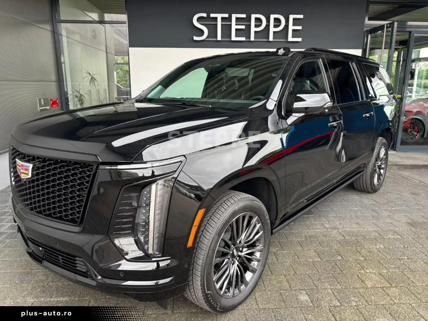 Cadillac Escalade FACELIFT MY26 6.2 V8 ESV Sport Platinum