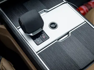 Range Rover Autobiography  cesiune de leasing operațional