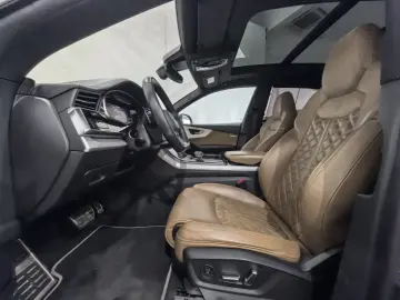 Audi Q8 3.0 TDI Quattro Tiptronic MHEV (Pachet Exclusive)