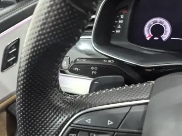 Audi Q8 3.0 TDI Quattro Tiptronic MHEV (Pachet Exclusive)