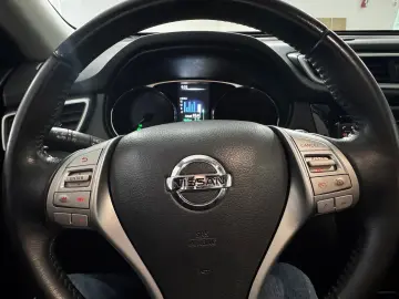 NISSAN X-Trail 1.6 dCi TEKNA Xtronic