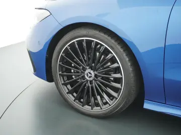 MERCEDES-BENZ CLA 180 AMG Line   Panorama - Schiebed&hellip;