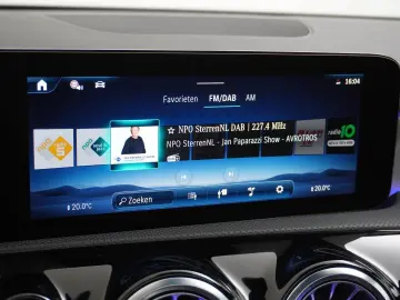 MERCEDES-BENZ CLA 180 AMG Line   Panorama - Schiebed&hellip;