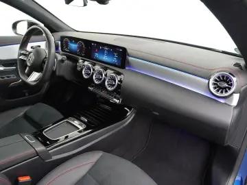 MERCEDES-BENZ CLA 180 AMG Line   Panorama - Schiebed&hellip;