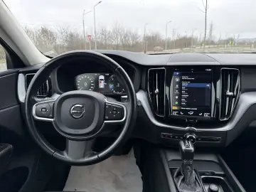 Volvo XC60 2019 D4 Momentum