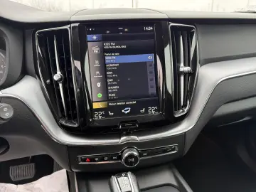 Volvo XC60 2019 D4 Momentum