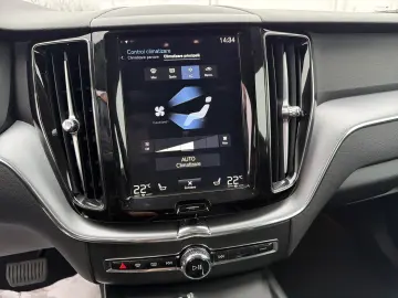 Volvo XC60 2019 D4 Momentum