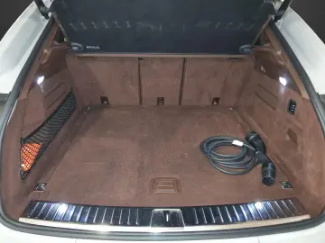 Porsche Cayenne Coupe e-Hybrid