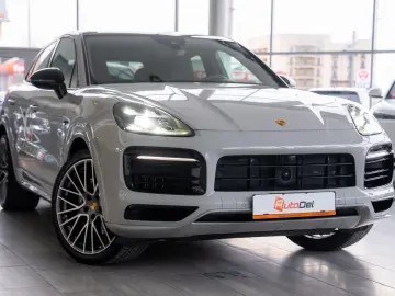 Porsche Cayenne Coupe e-Hybrid