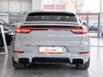 Porsche Cayenne Coupe e-Hybrid