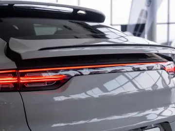 Porsche Cayenne Coupe e-Hybrid