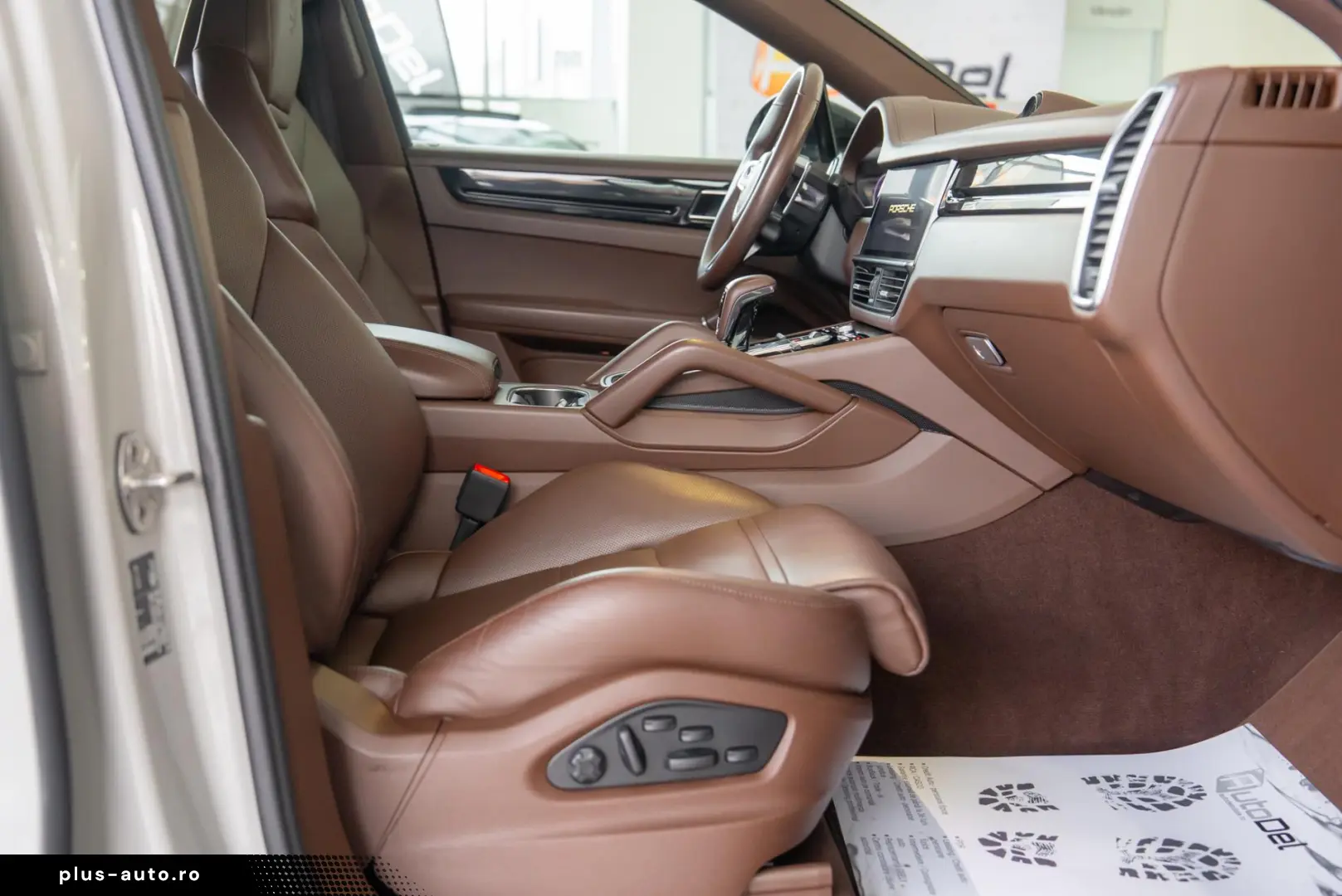 Porsche Cayenne Coupe e-Hybrid