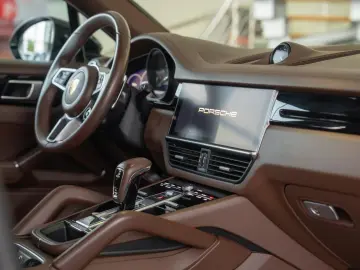 Porsche Cayenne Coupe e-Hybrid