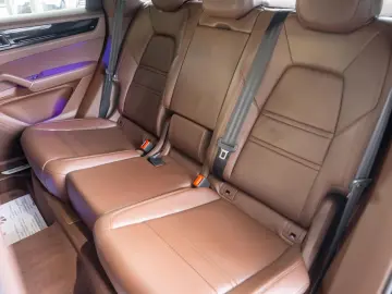 Porsche Cayenne Coupe e-Hybrid