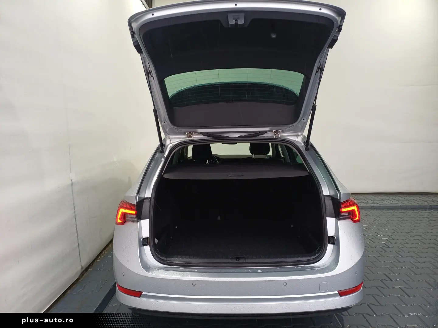 Škoda Octavia Combi STYLE 2.0 TDI DSG