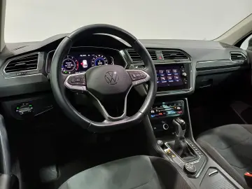 VW Tiguan Life 2 0 TDI SCR DSG 4Mot