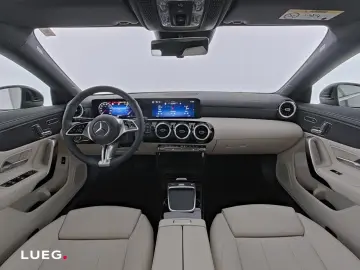 MERCEDES-BENZ CLA 180 Coupé Pano 360 Tot Mem