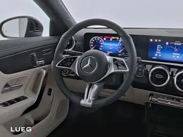 MERCEDES-BENZ CLA 180 Coupé Pano 360 Tot Mem