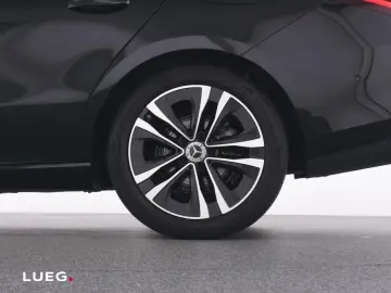 MERCEDES-BENZ CLA 180 Coupé Pano 360 Tot Mem