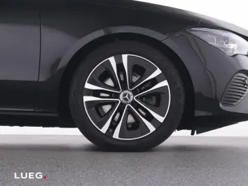 MERCEDES-BENZ CLA 180 Coupé Pano 360 Tot Mem