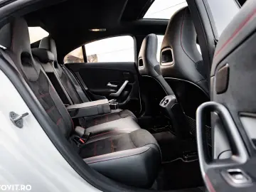 Mercedes-Benz CLA 250 e 8G-DCT AMG Line