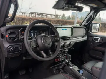 Jeep Wrangler Rubicon 2-Door  Full equip  Xtreme 35 Package