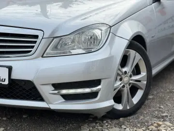 Mercedes-Benz C-Klasse C 180 CGI BlueEfficiency Classic