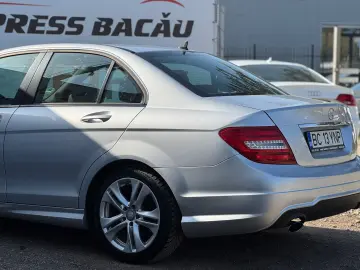 Mercedes-Benz C-Klasse C 180 CGI BlueEfficiency Classic