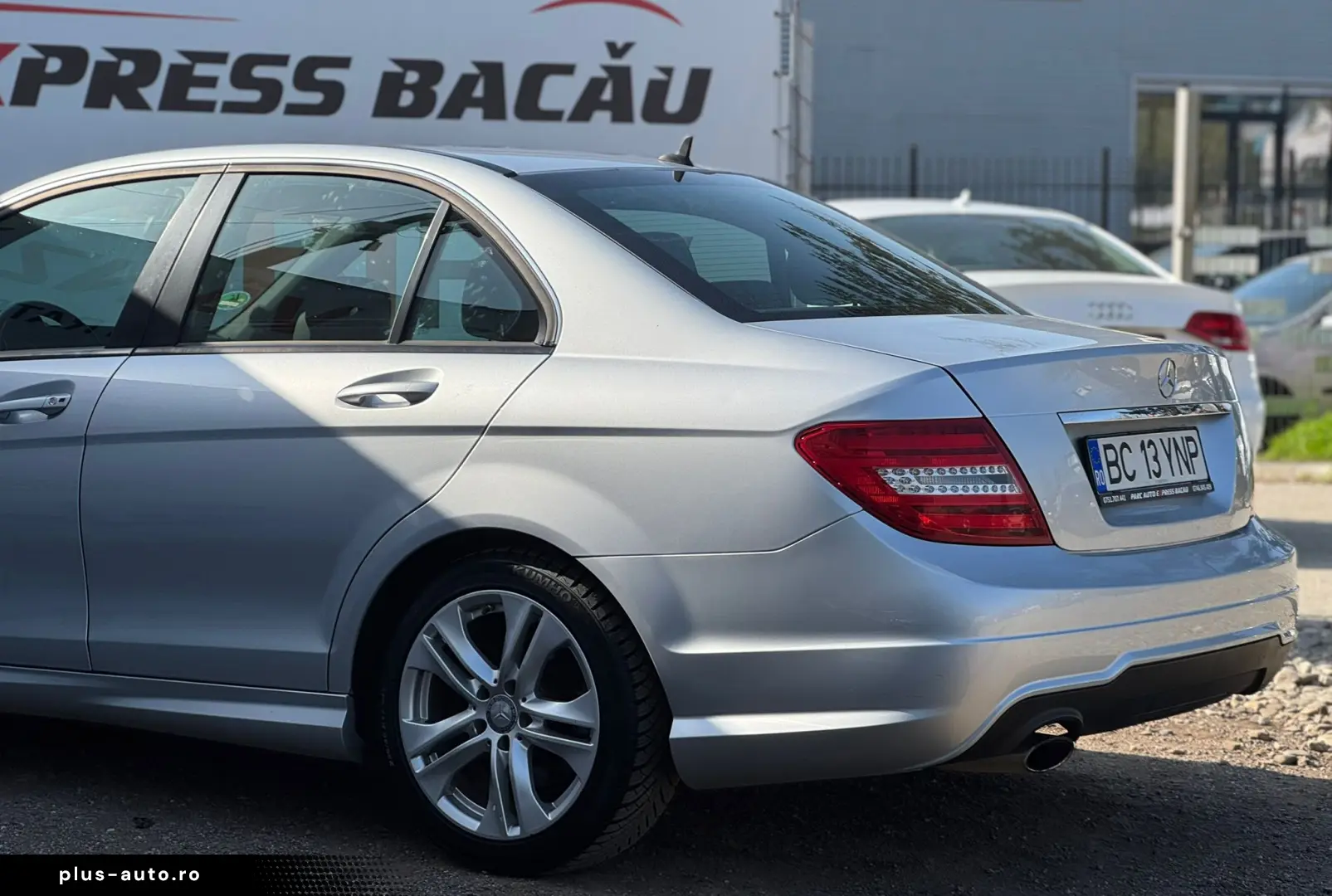 Mercedes-Benz C-Klasse C 180 CGI BlueEfficiency Classic