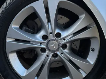 Mercedes-Benz C-Klasse C 180 CGI BlueEfficiency Classic