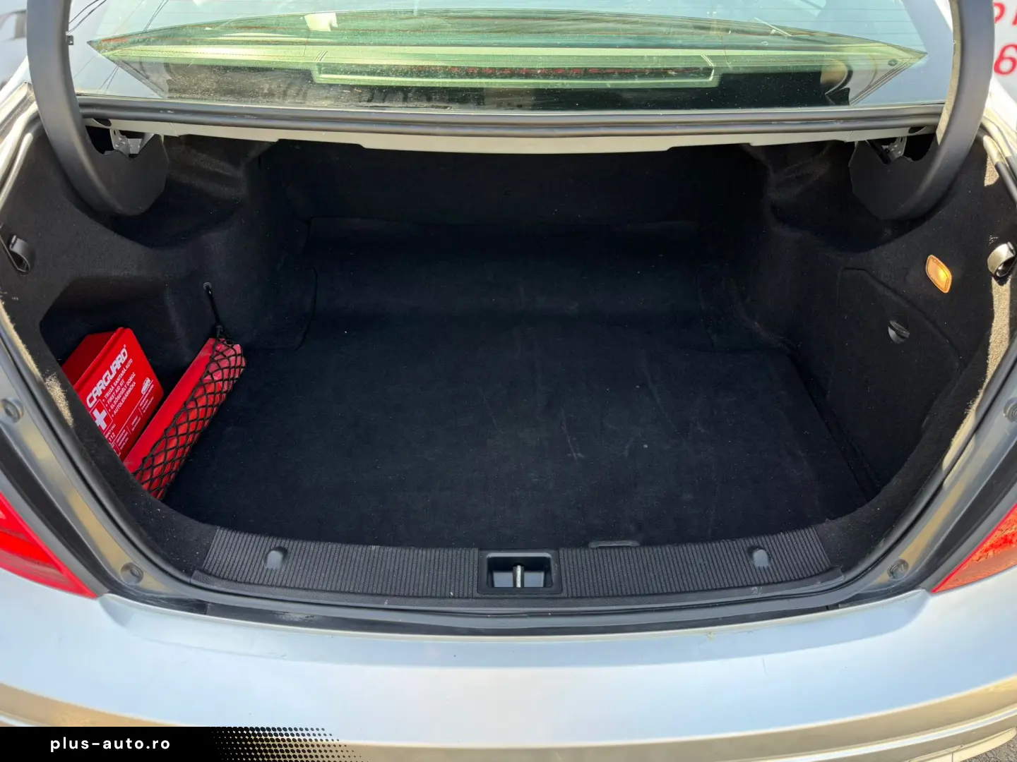 Mercedes-Benz C-Klasse C 180 CGI BlueEfficiency Classic