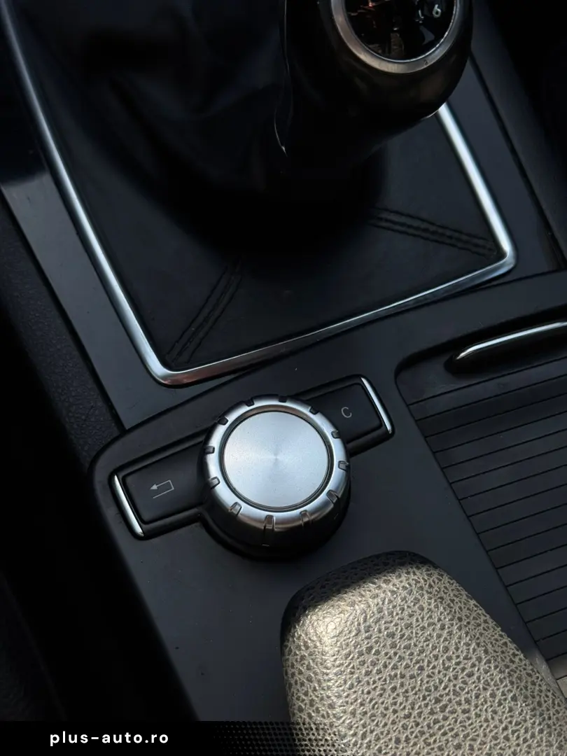 Mercedes-Benz C-Klasse C 180 CGI BlueEfficiency Classic