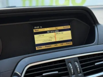 Mercedes-Benz C-Klasse C 180 CGI BlueEfficiency Classic