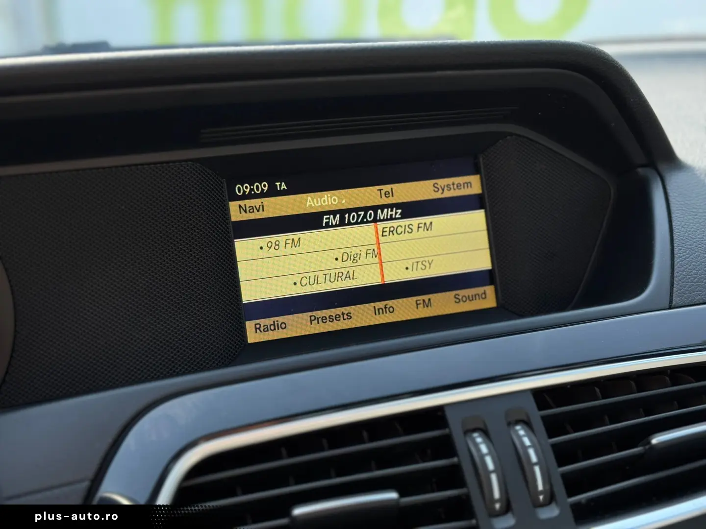 Mercedes-Benz C-Klasse C 180 CGI BlueEfficiency Classic