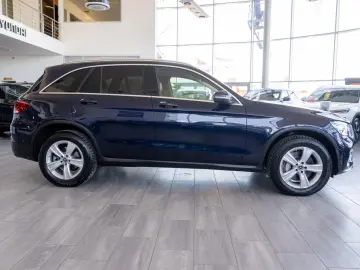 Mercedes-Benz GLC 300 de 4MATIC 9G-TRONIC  AMG Line