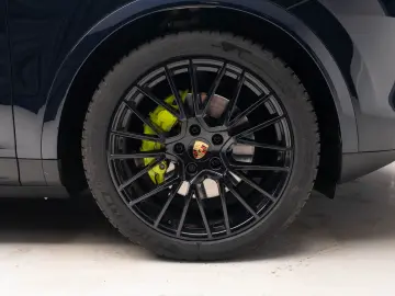 Porsche Cayenne Platinum Hyb   Garantie   Leasing