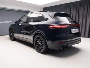 Porsche Cayenne Platinum Hyb   Garantie   Leasing