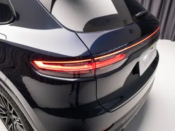 Porsche Cayenne Platinum Hyb   Garantie   Leasing