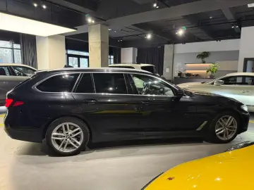 BMW 530e Touring