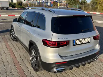 Mercedes-Benz GLB 250
