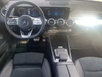 Mercedes-Benz GLB 250