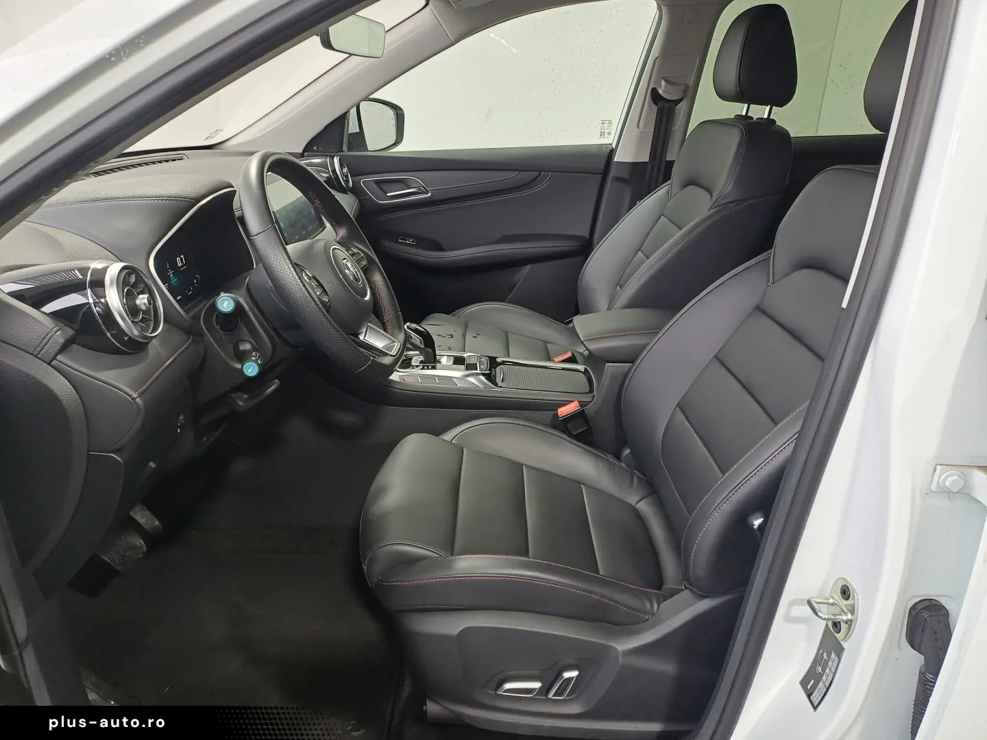 MG HS 1.5T GDI Luxury Automată 162CP